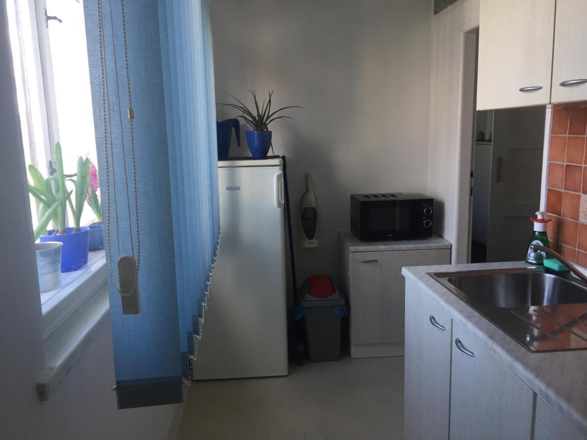 Blue Apartment In Beautiful English Style Garden With Atmosphere 프라하 외부 사진